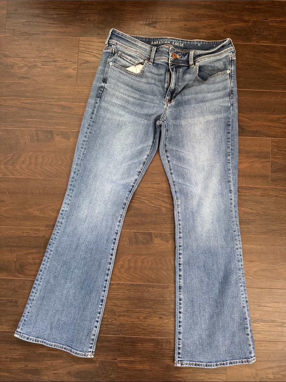 American Eagle Outfitters Super Stretch Kick Boot Jeans